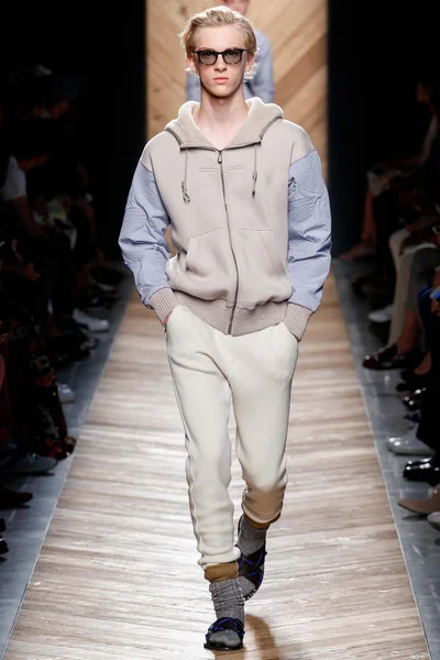 Look 22